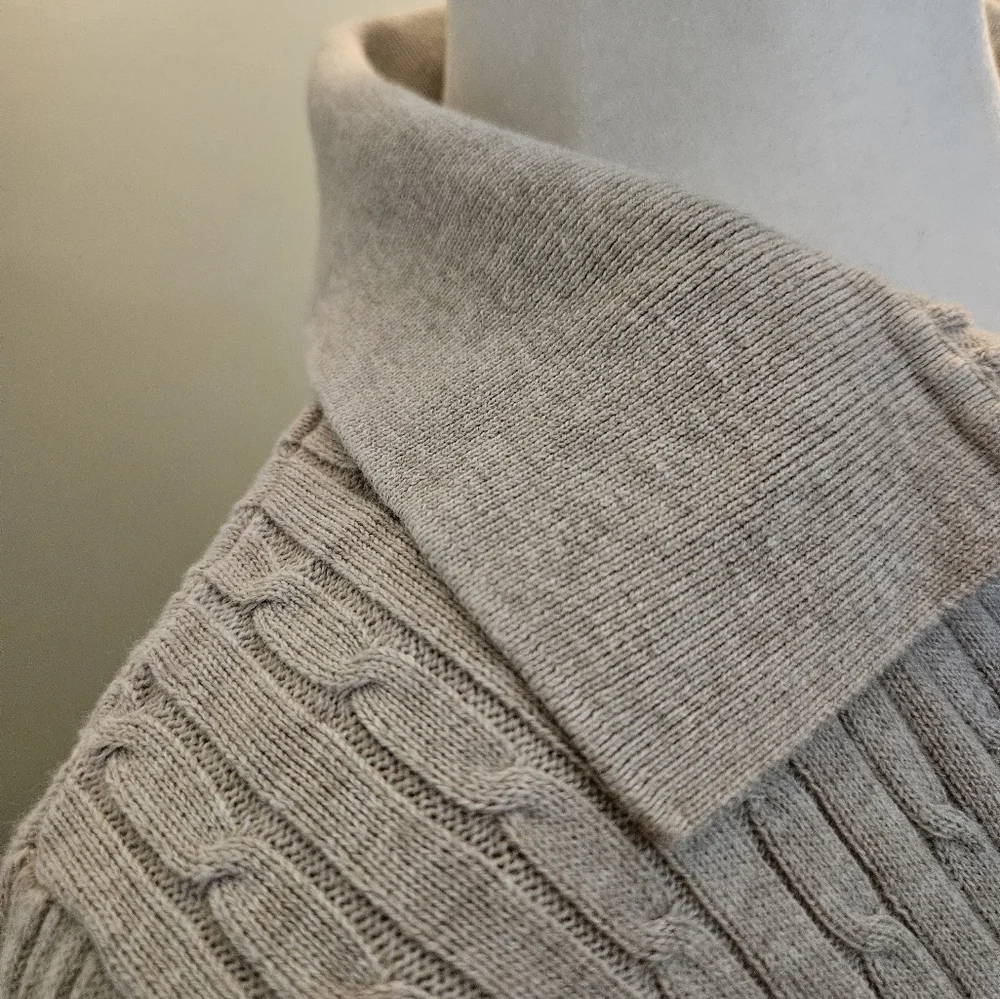 Kim Rogers Women's Size Medium Classic Cable Knit Sweater in Beige Collar V-Neck - Picture 14 of 15